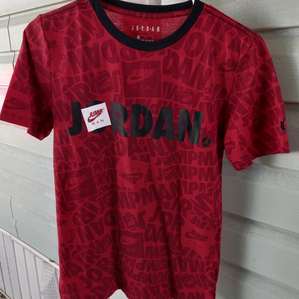 Brand new Air Jordan boys t-shirt large